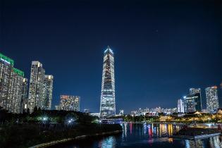 Creating New Values Based on Two Strategies: Value up and Innovative Growth (사진)