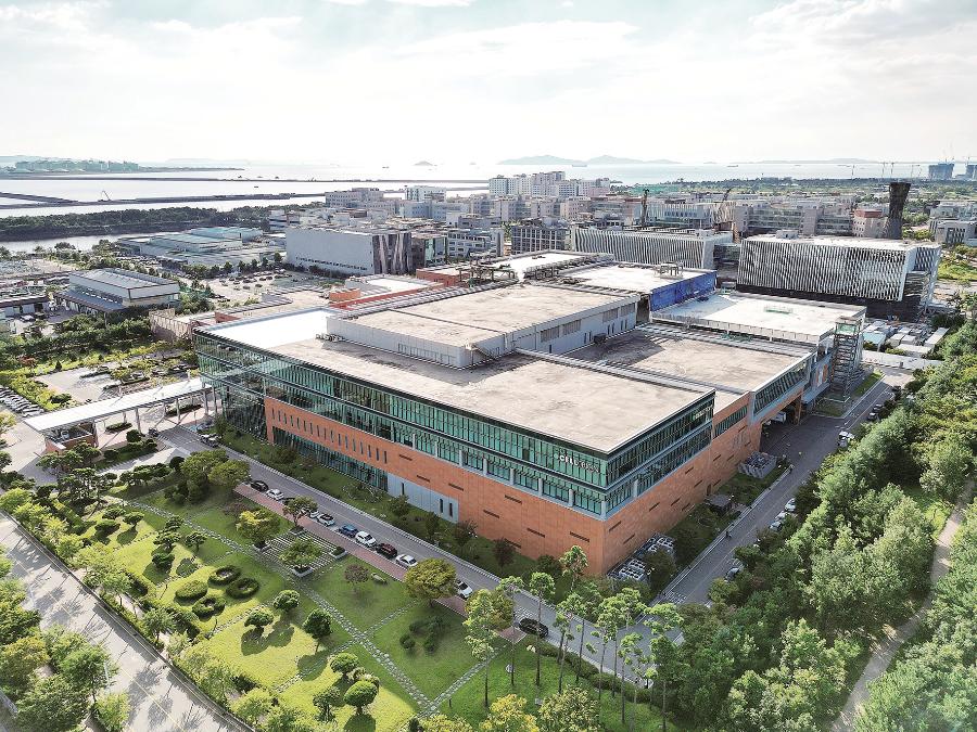 Building a Complete Bio Ecosystem Beyond Manufacturing (사진)