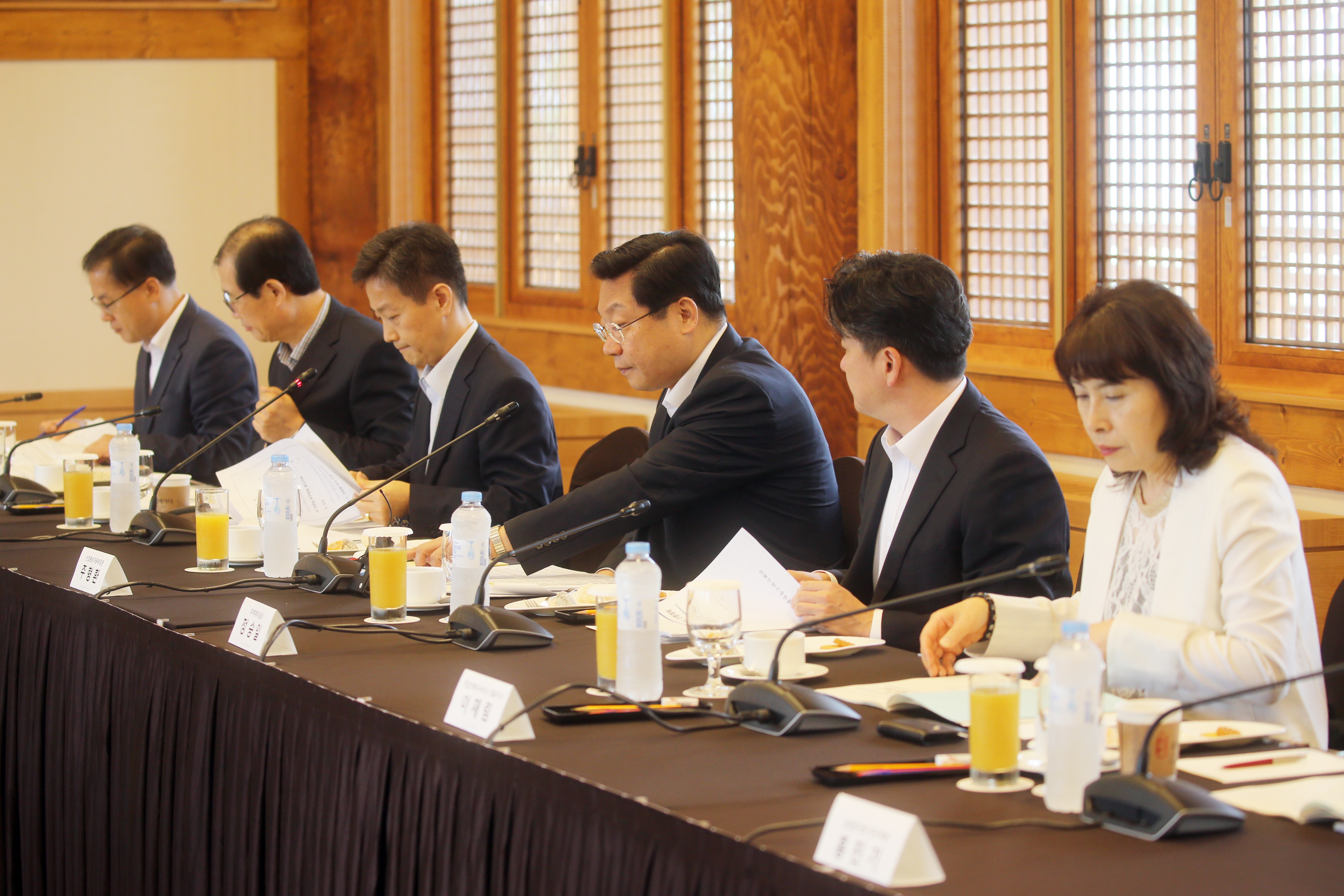 (160819)산업부 장관 주재 경제자유구역 민관 합동 간담회(04)