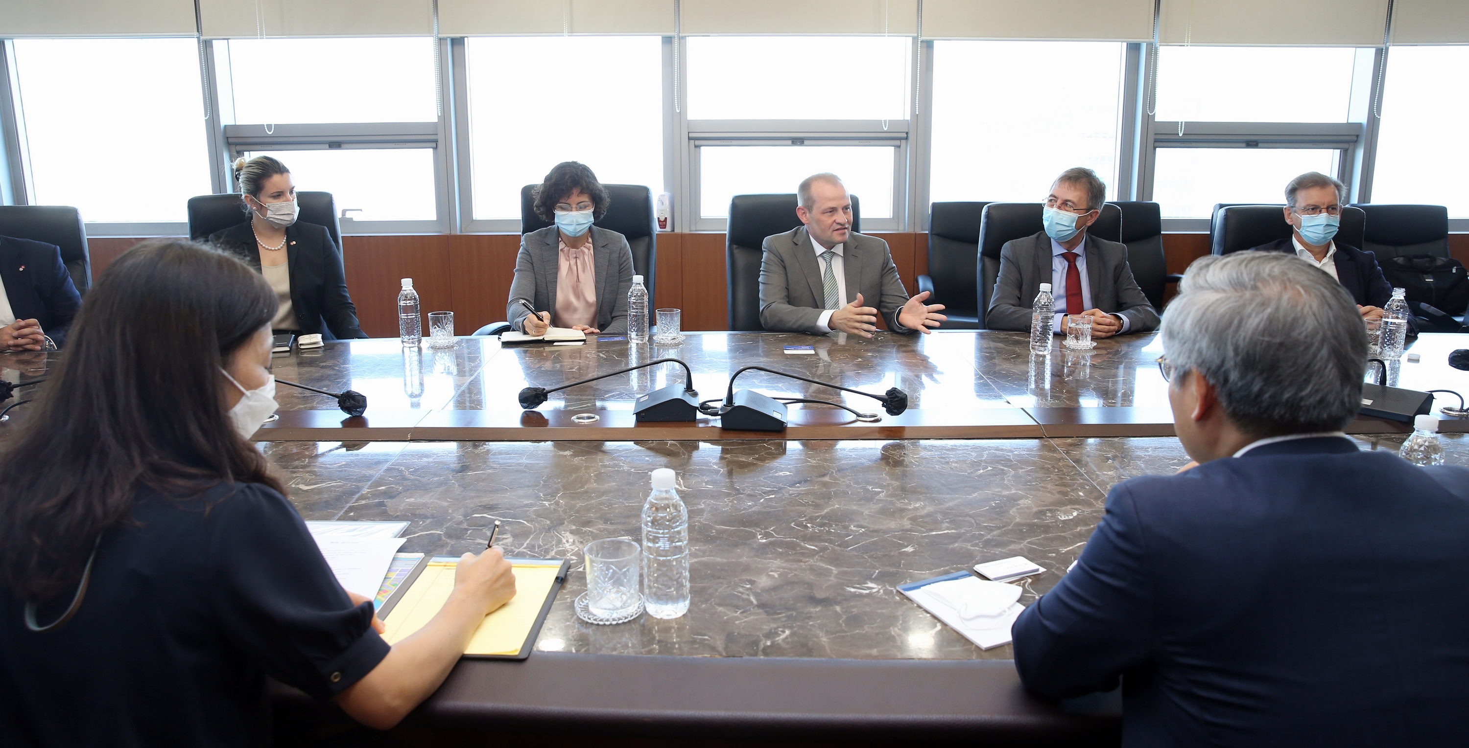 (220929)바젤투자청 대표단 방문(8931)-3000px