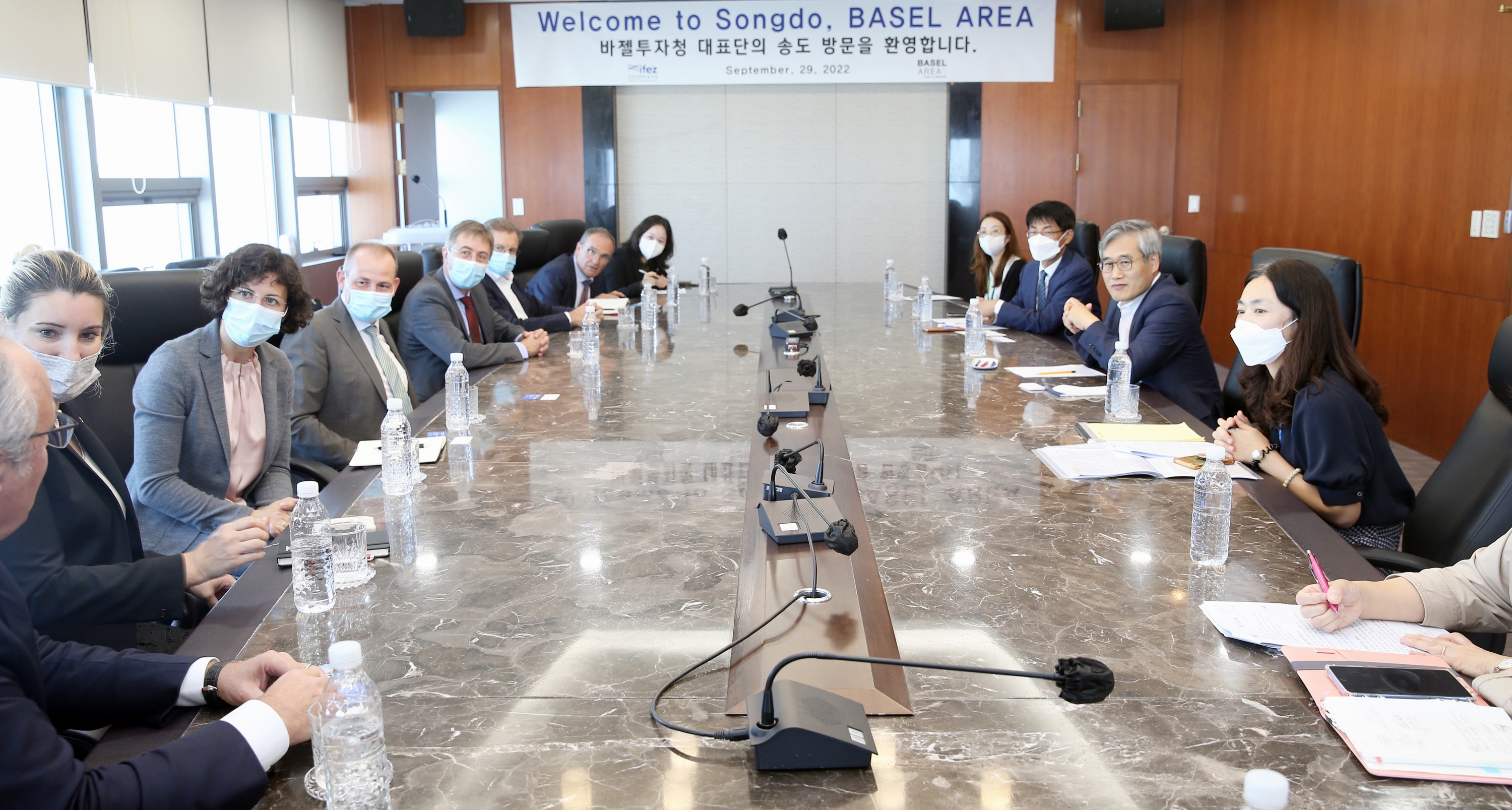 (220929)바젤투자청 대표단 방문(8933)-3000px