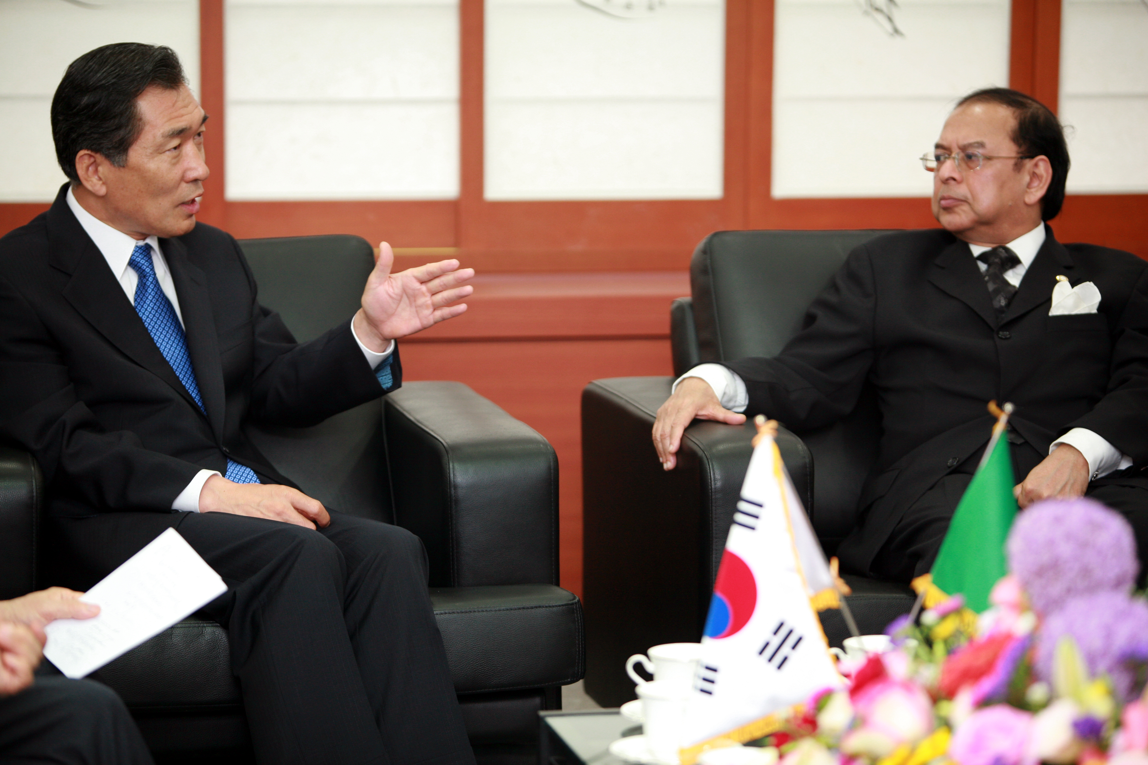 (070606)방글라데시 외무부장관 일행 IFEZ 방문(038275)-원본