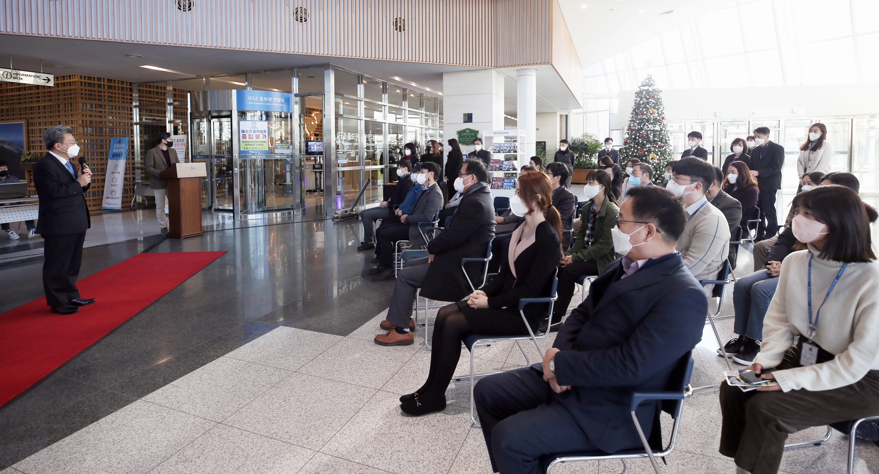 (211230) G타워 휴게공간 오픈 기념식(8423)-3000px