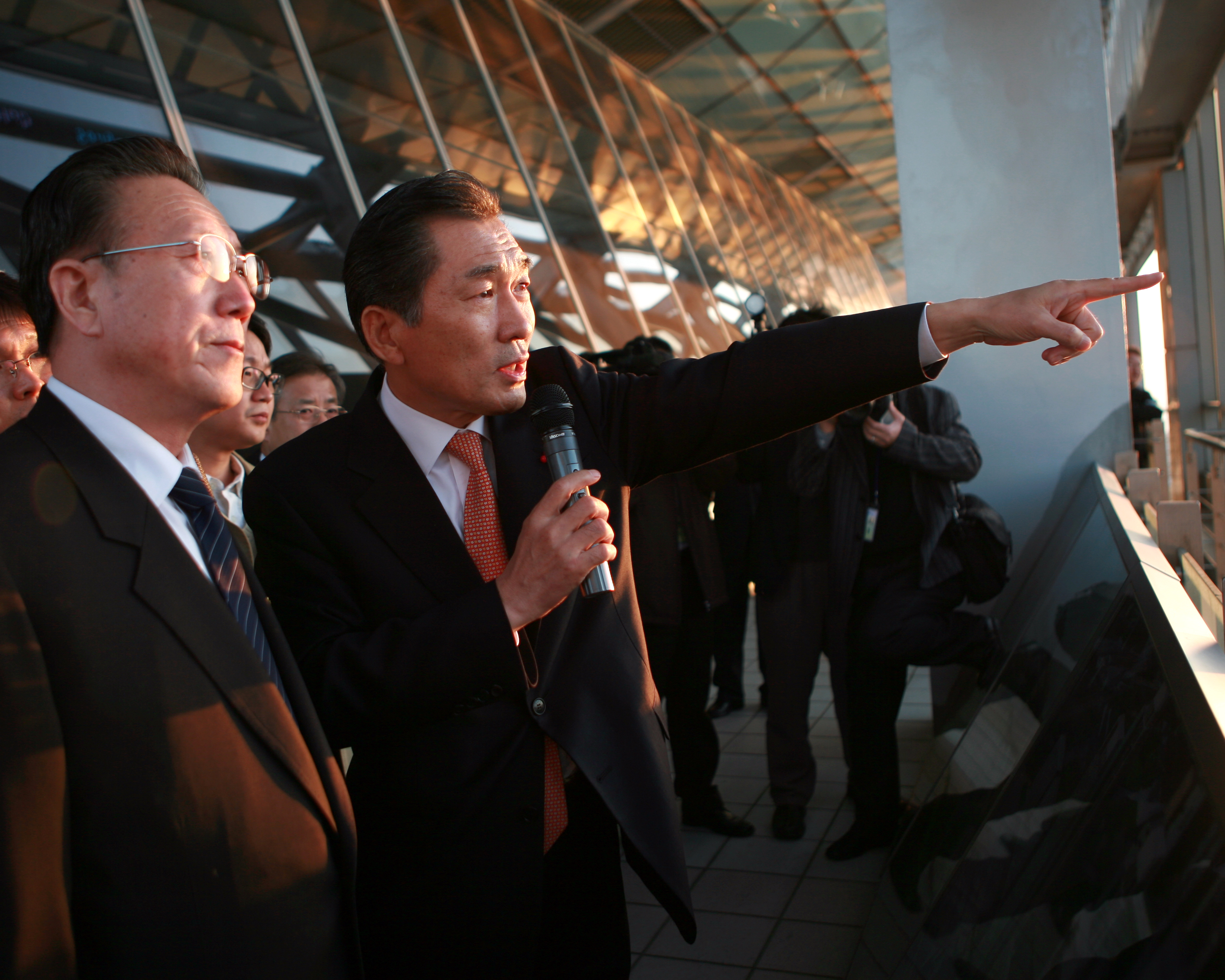 (071129)김양건 북한 통일전선부장 IFEZ 방문(054611)