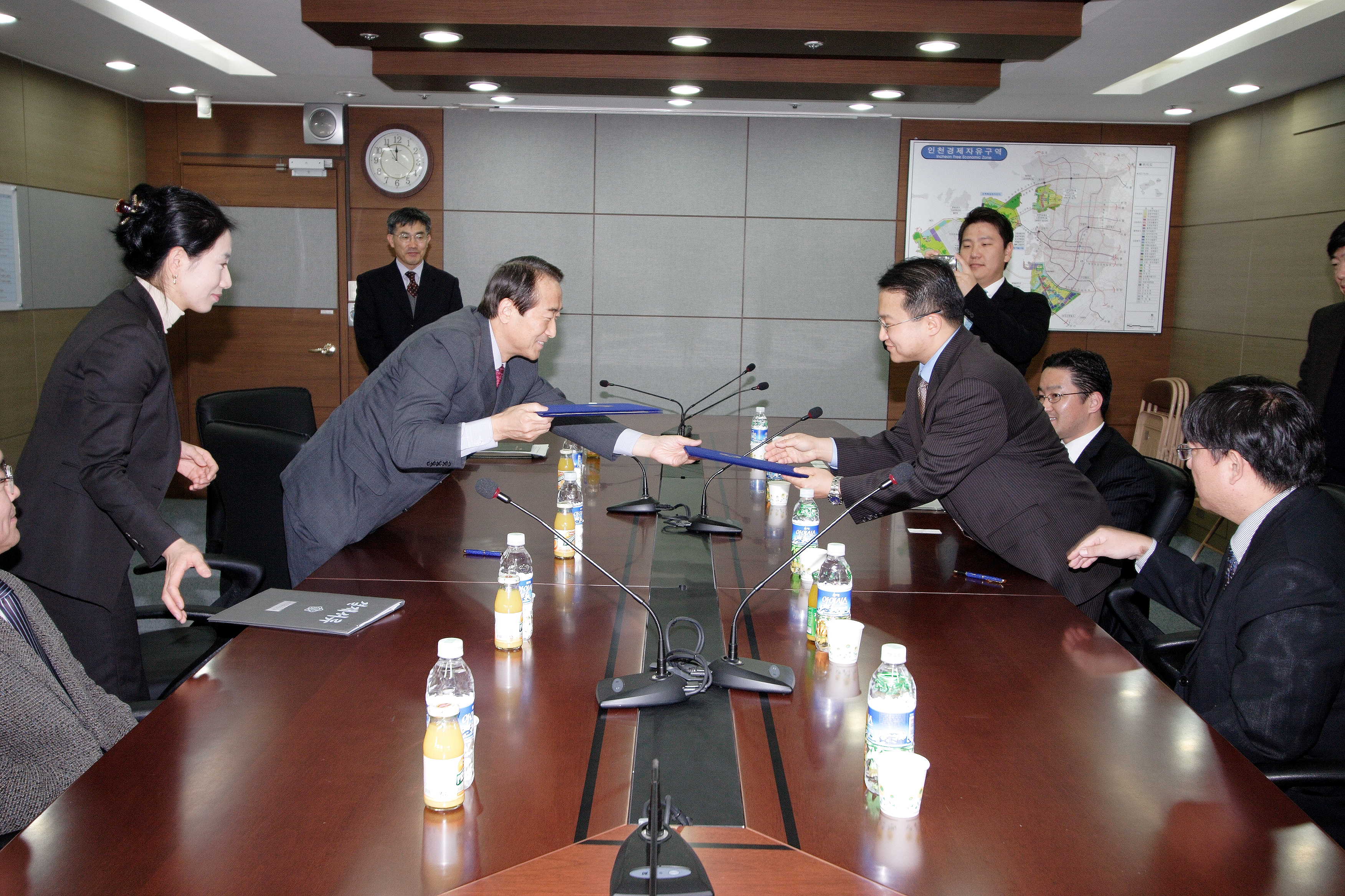 (051206)미국 VGX사와 MOU 체결
