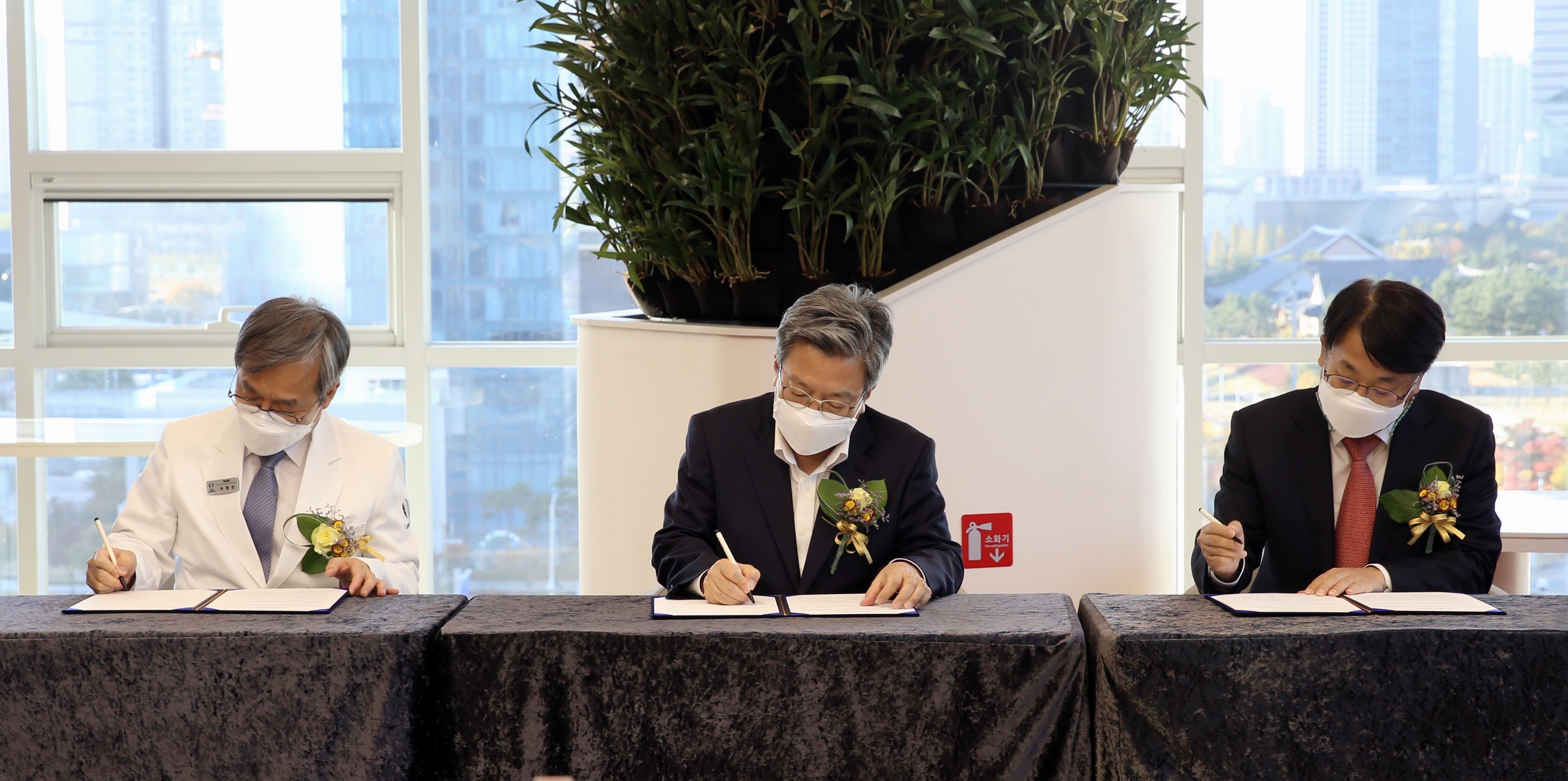 (201023)맞춤형 헬스케어 업무 협약(5822)-3000px