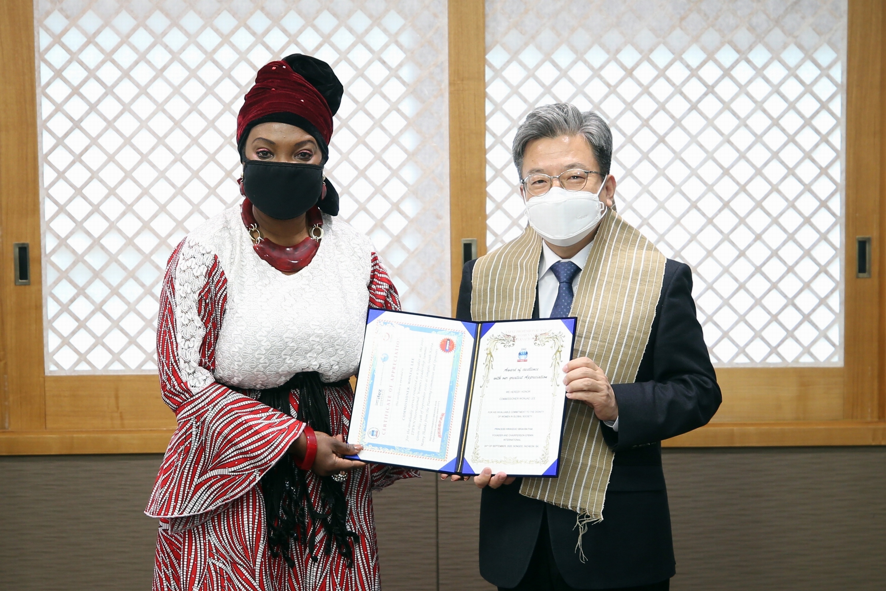 (201210)EPBWN 감사패 전달(9254)-3000px