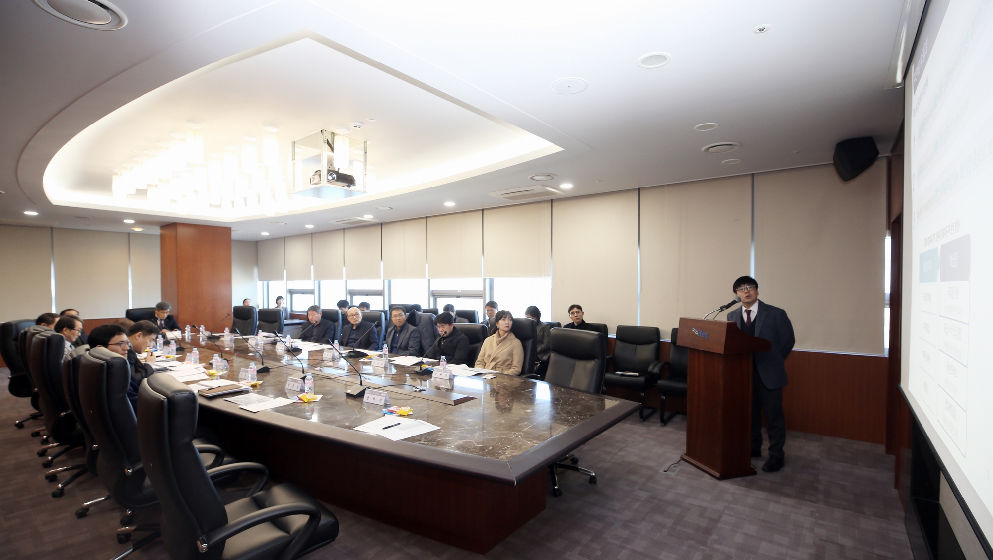 (190124)IFEZ 산업육성 플랫폼 착수보고회(4480)-2000px