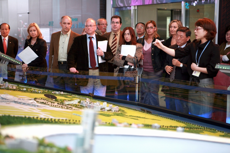 (070410)스페인 하원 부의장 일행 IFEZ 방문