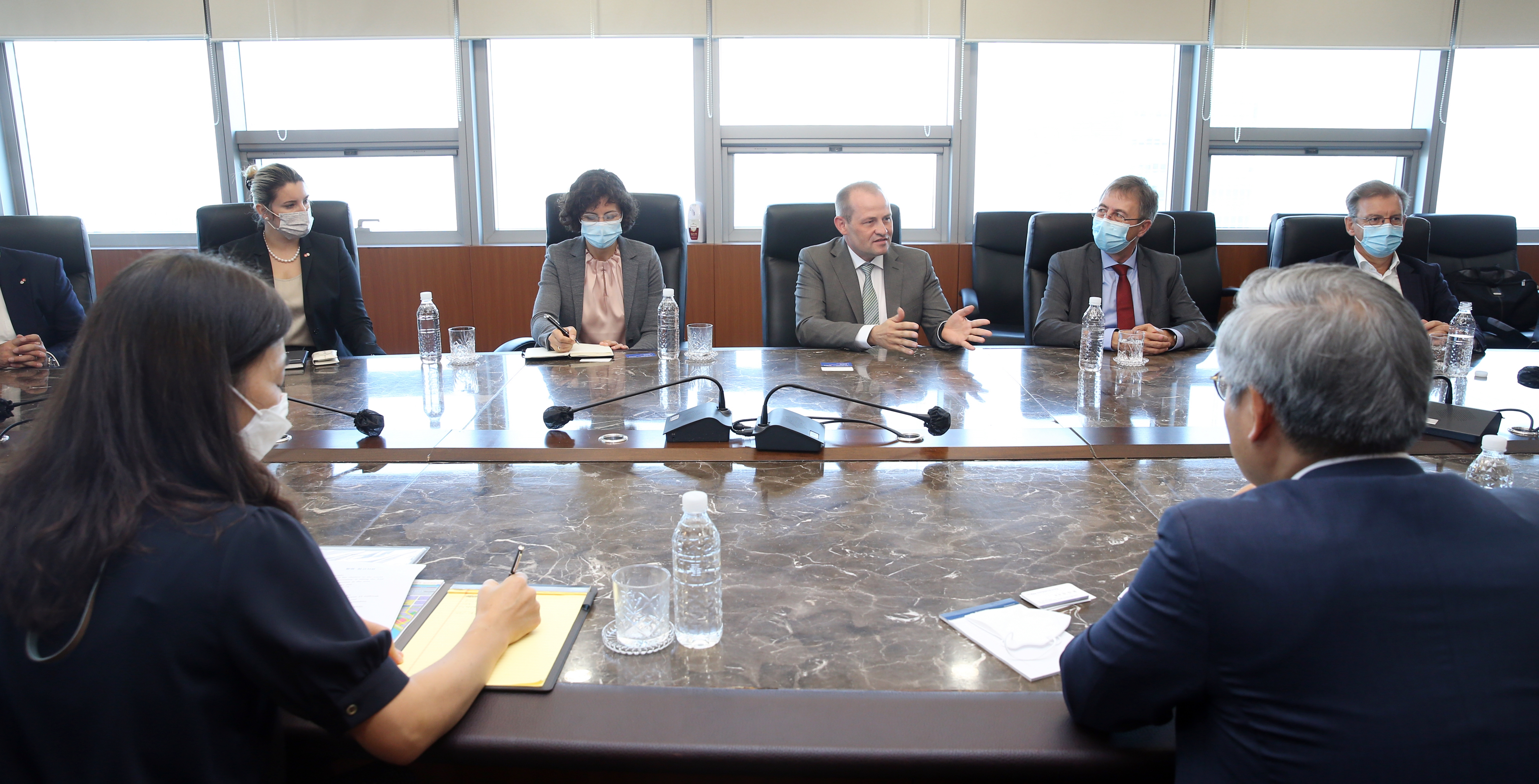 (220929)바젤투자청 대표단 방문(8931)-원본