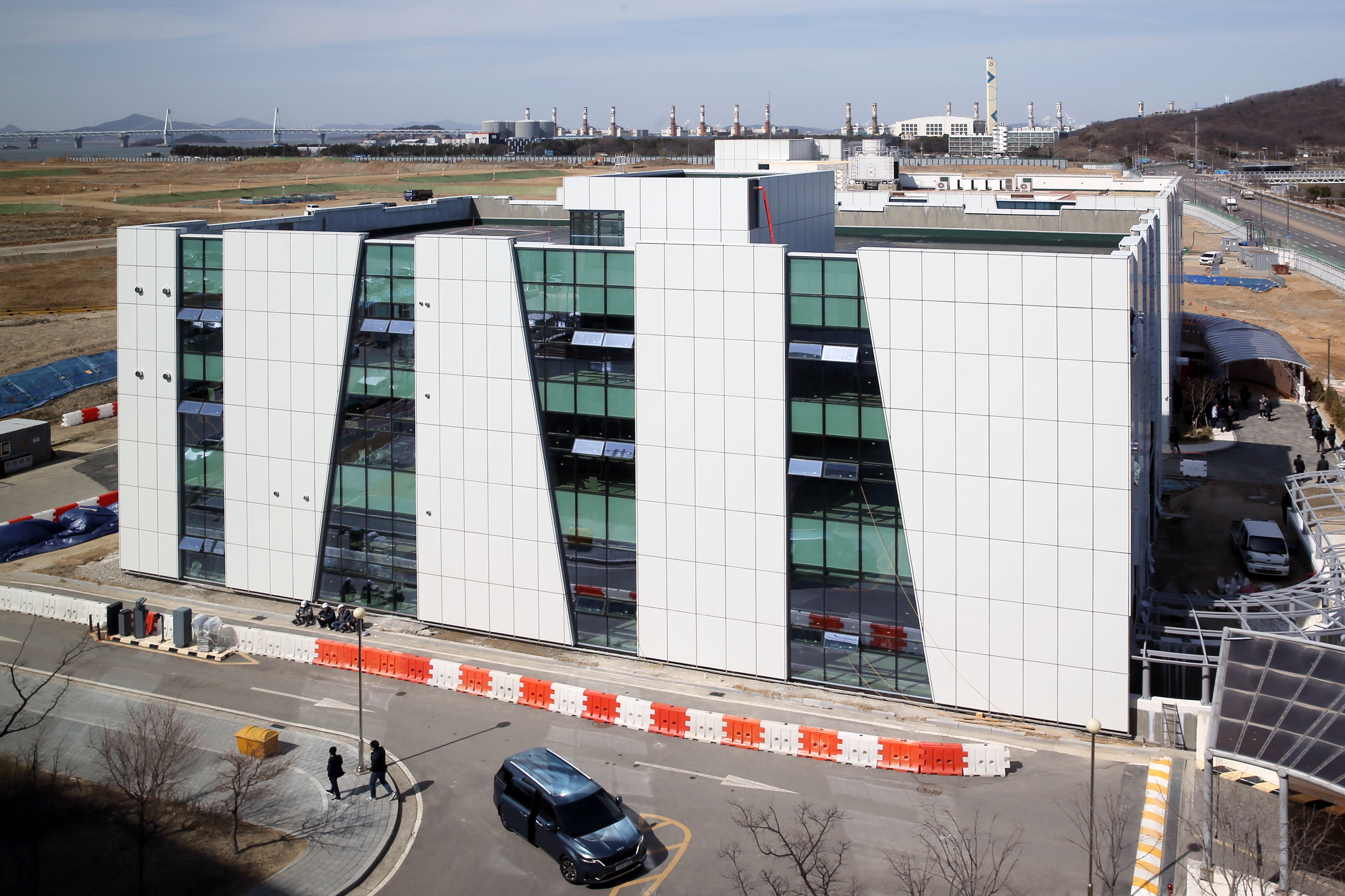 (260319)커넥티드카 소재부품 인증평가센터 개소(0011)-원본