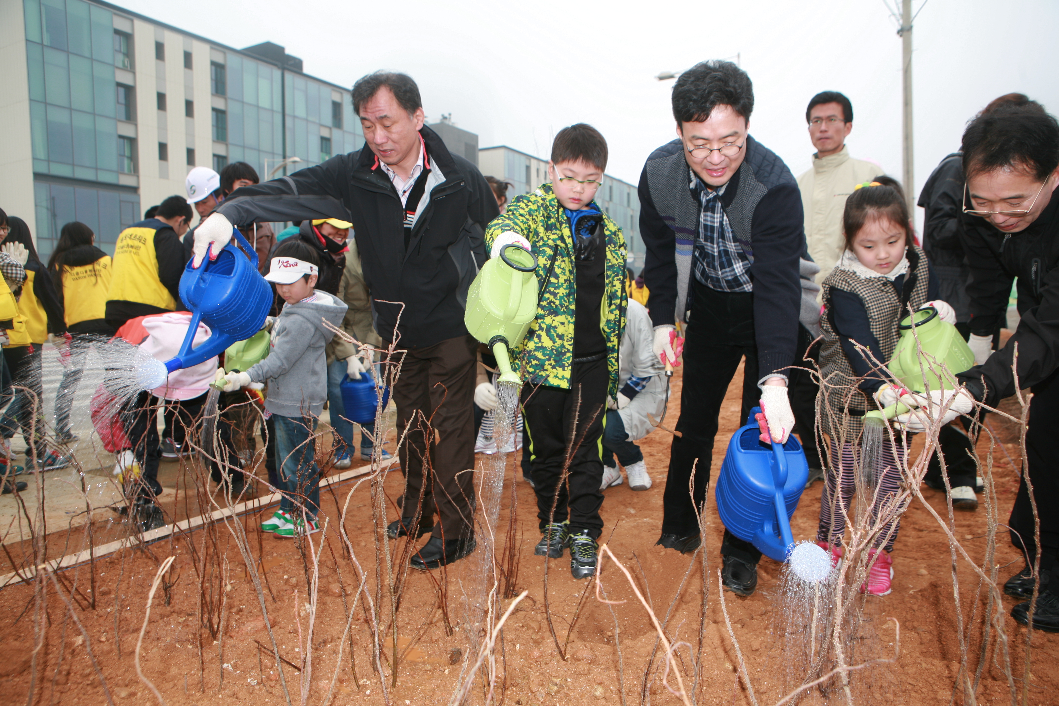 (110409)송도국제도시 꽃길 가꾸기 행사(146156)-원본