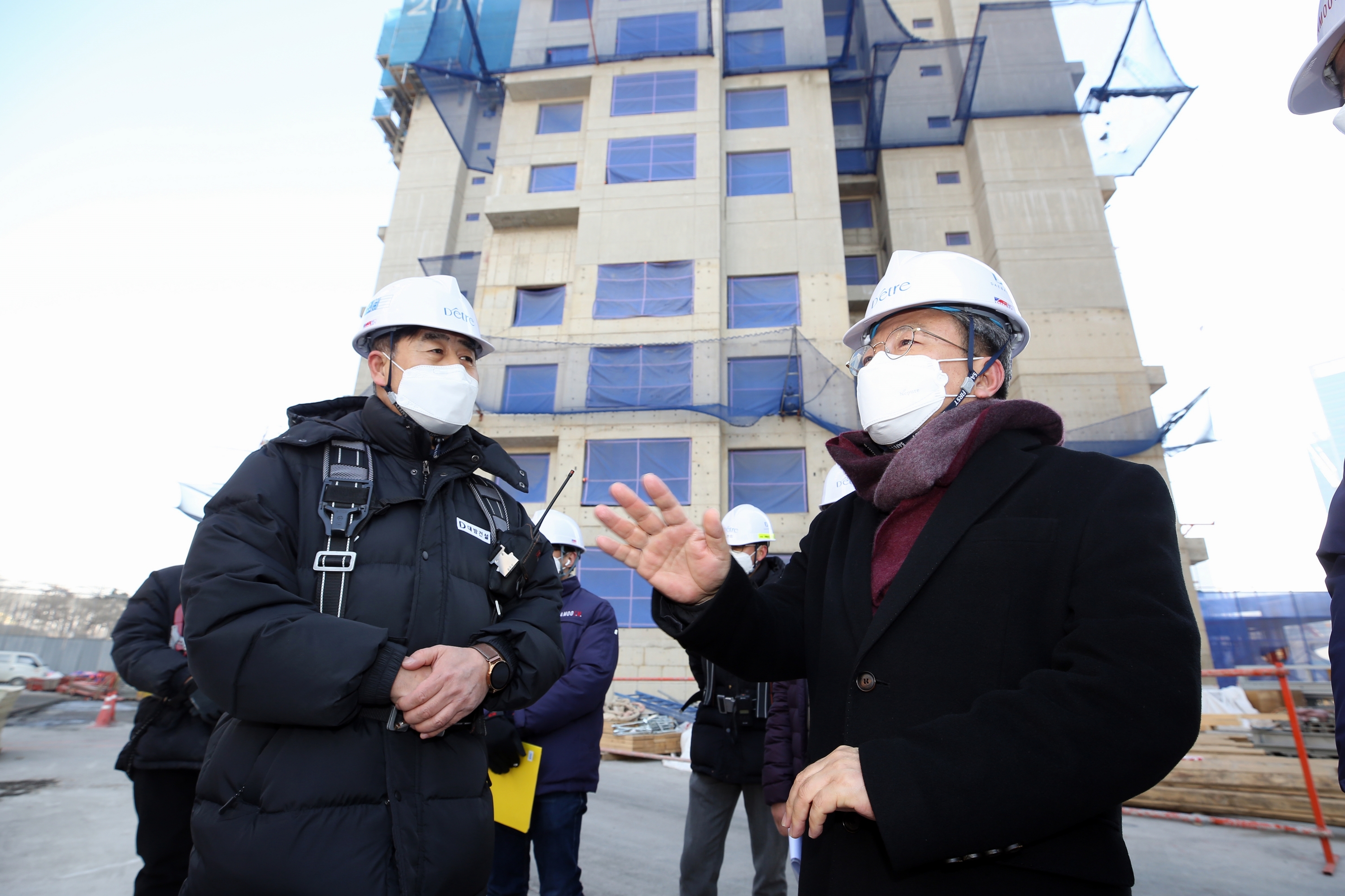 (220121)이원재 IFEZ 청장 송도 현장 방문(9468)-3000px