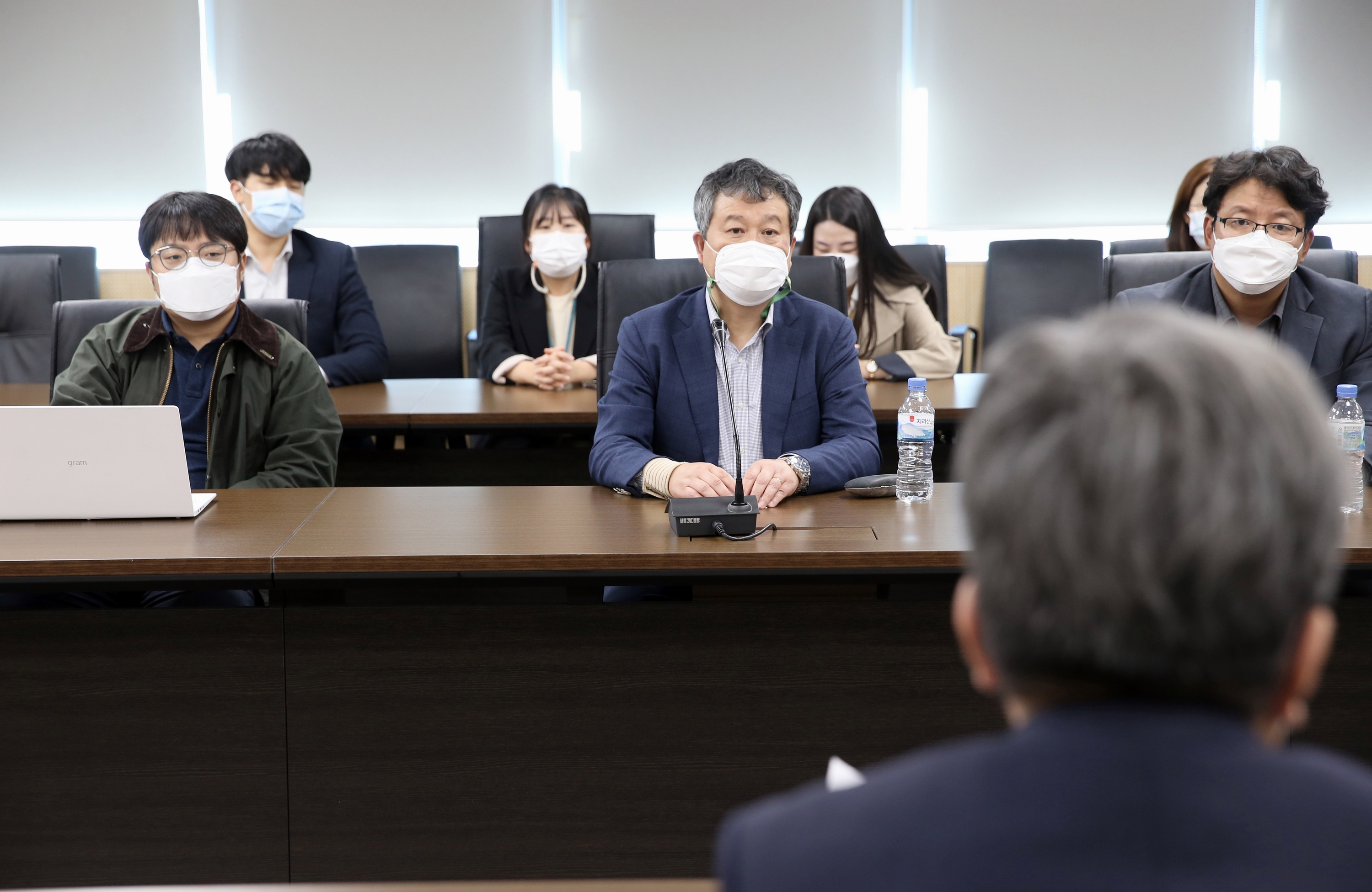 (201023)혁신형의사과학자 공동연구 사업단 간담회(5721)-3000px