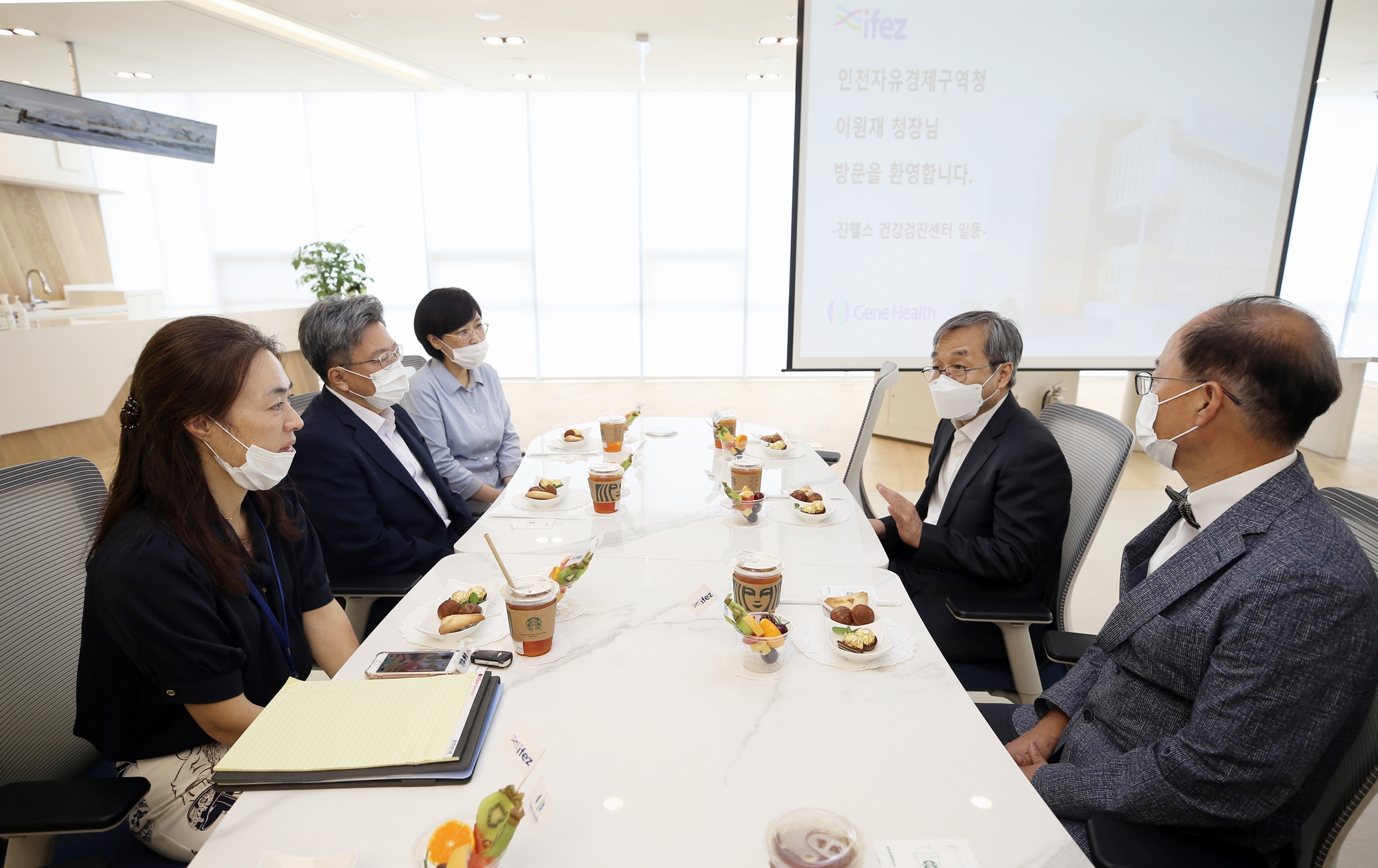 (200806)마크로젠 회장 면담(2000)-2000px