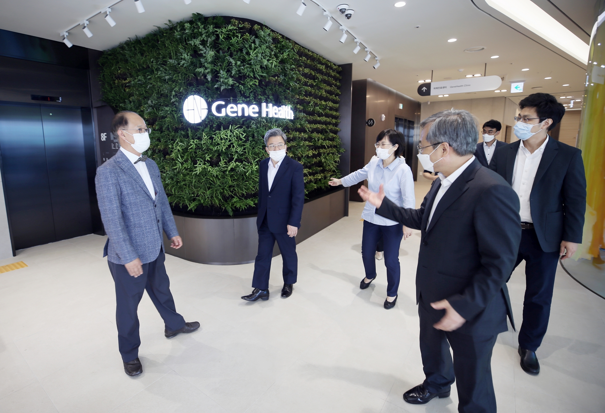 (200806)마크로젠 회장 면담(2003)-2000px