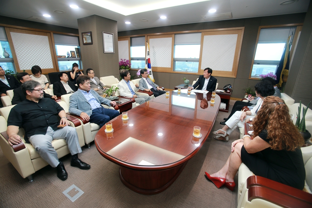 (150820)한국외국기업협회장 방문-(02)1000px