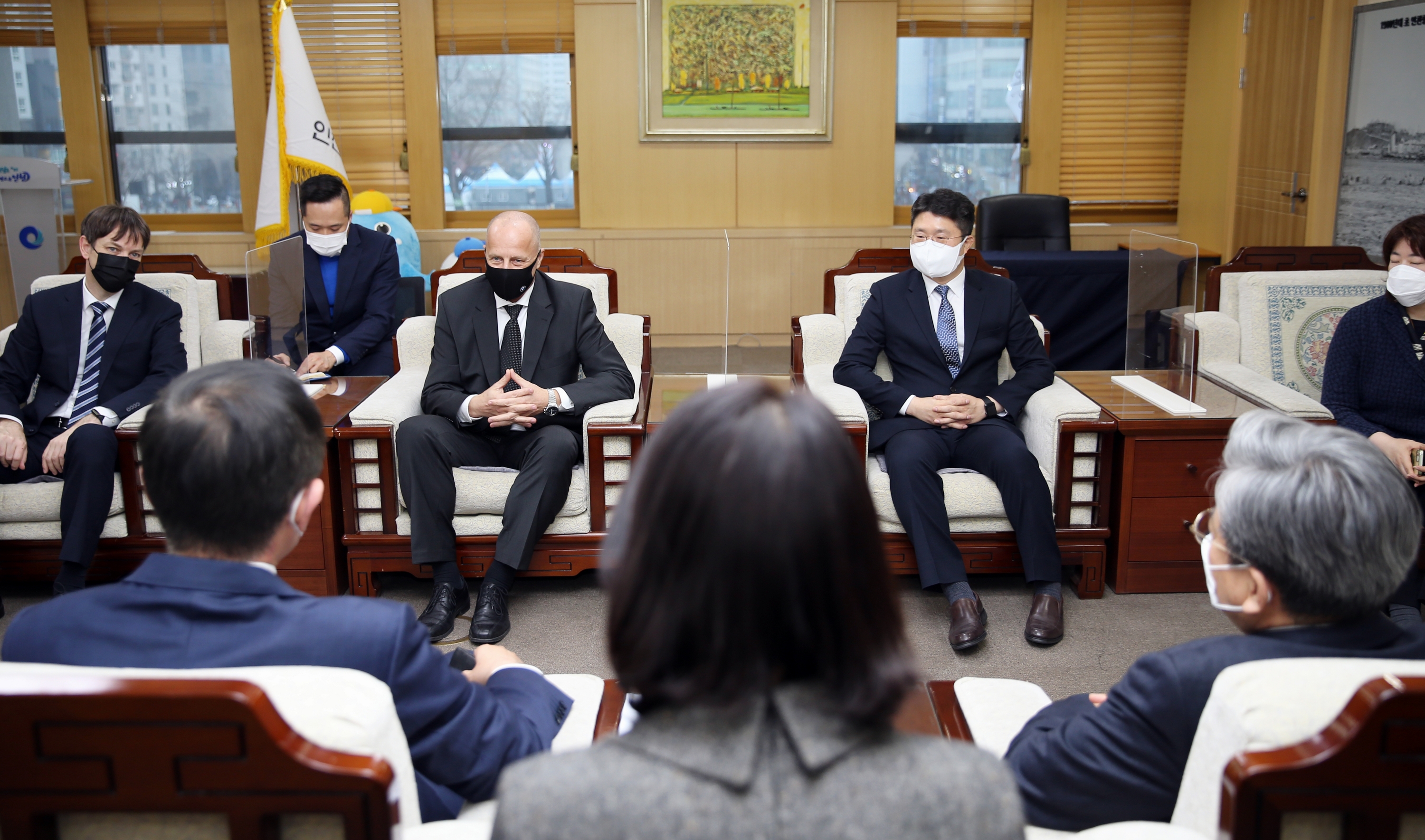 (211215)BMW 연구소 건립 MOU체결(6572)-3000px