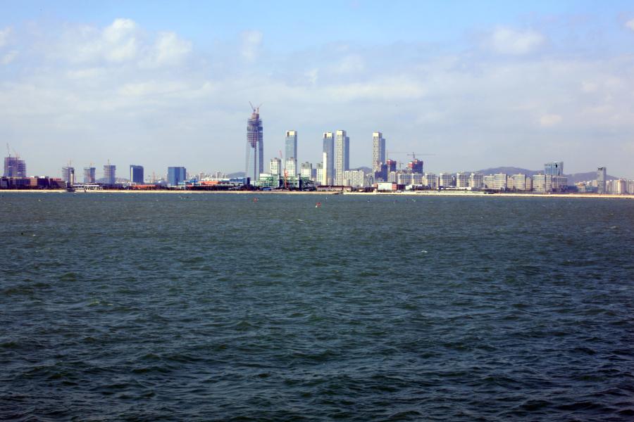 해상에서 바라본 송도국제도시 개발 현장(사진)